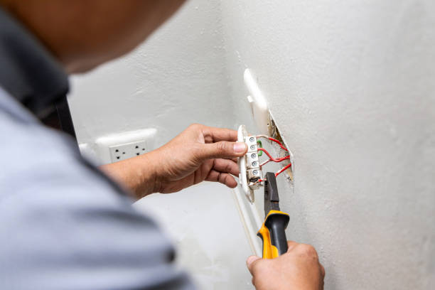 Best Industrial Electrical Services  in Tomah, WI