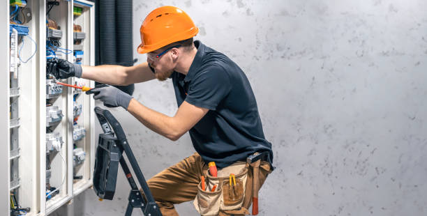 Best Residential Electrician Services  in Tomah, WI